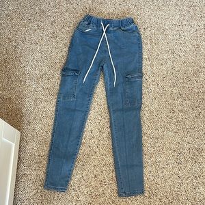 Forever 21 Cargo Jeans (NEVER WORN)
